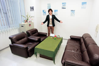 Ecc国際外語専門学校の特徴 学科 学費 資格 評判を徹底解剖 学ラン 専門学校 スクール学費ランキング